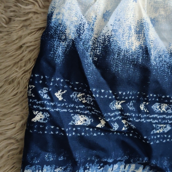 Bottom - Picture 3 of 8